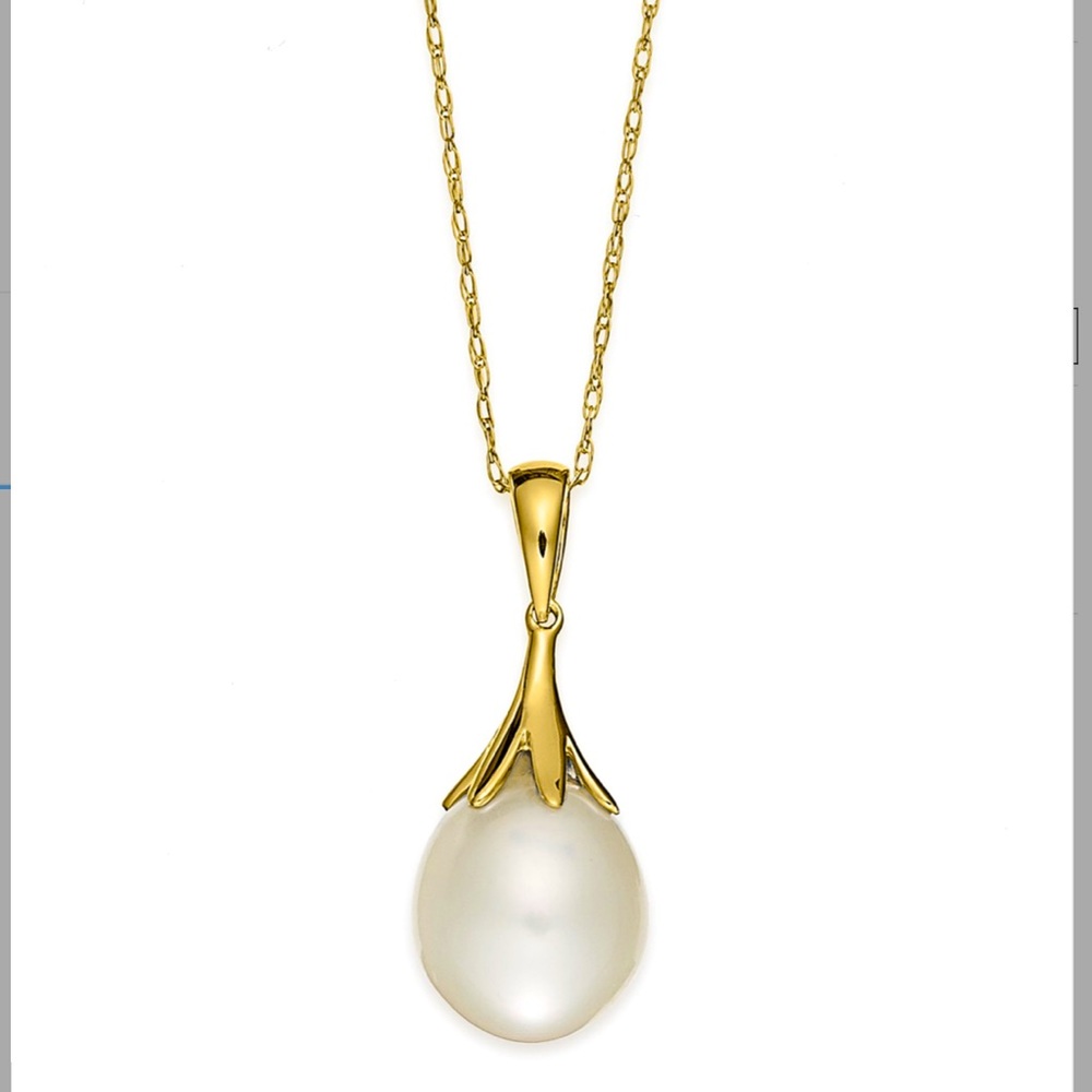 Cultured Freshwater Pearl Claw Pendant Necklace